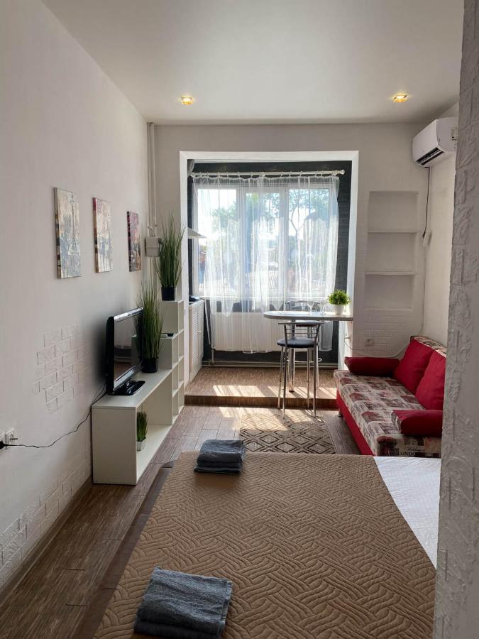 Apartmán Well Located Studio - Yaroslavska Str. 21 Charkov Exteriér fotografie