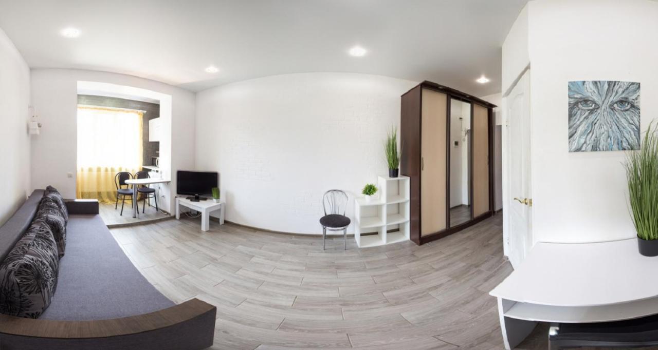Apartmán Well Located Studio - Yaroslavska Str. 21 Charkov Exteriér fotografie